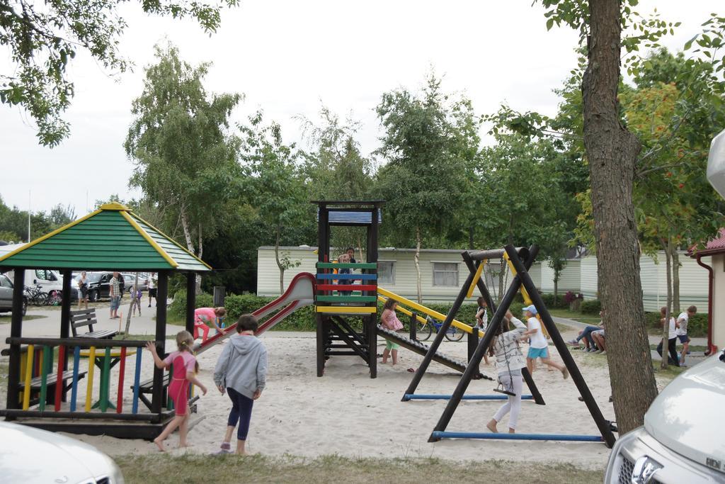 Holiday Resort & Camping Intercamp'84 ليبا المظهر الخارجي الصورة
