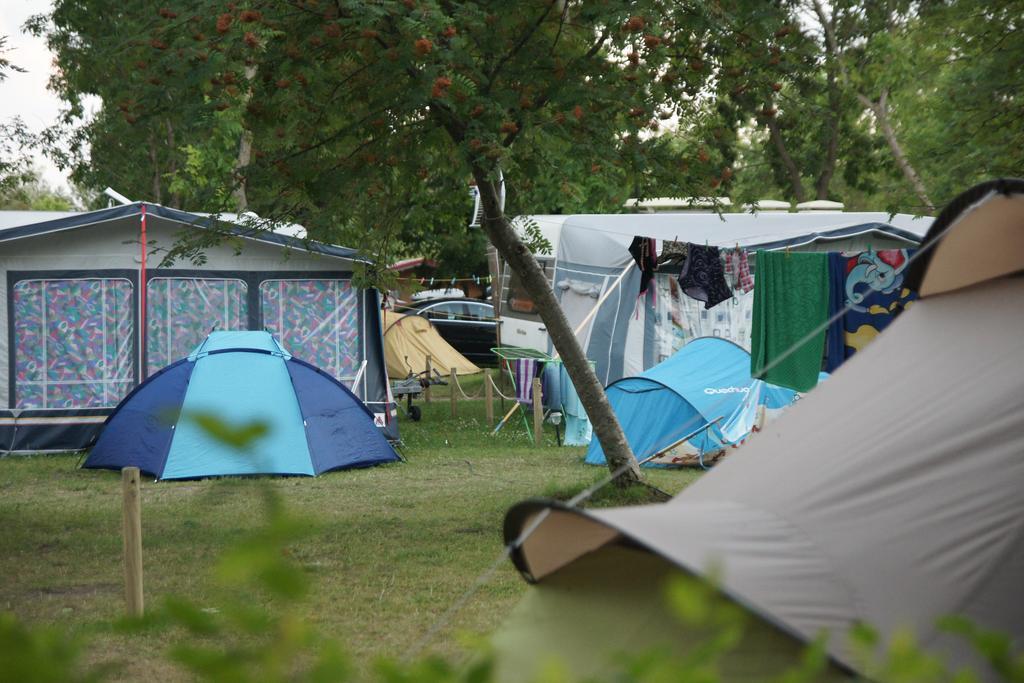 Holiday Resort & Camping Intercamp'84 ليبا المظهر الخارجي الصورة