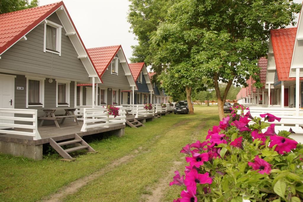 Holiday Resort & Camping Intercamp'84 ليبا المظهر الخارجي الصورة